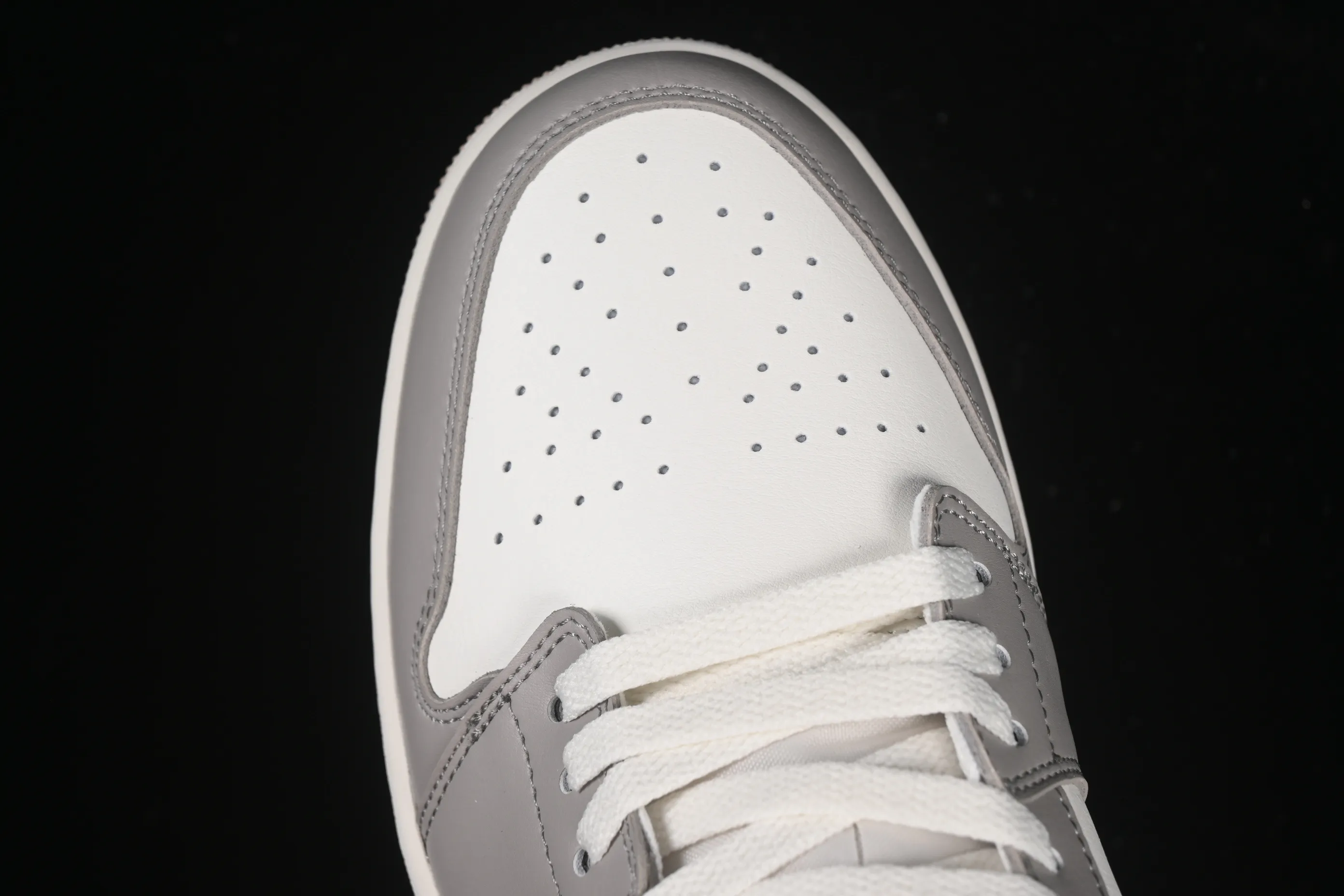All categories Air Jordan Jordan series basketball shoes Air Jordan 1 Low Air Jordan 1 Low AJ1 Joe 1 meter gray low-top retro cultural basketball shoes 553558-169